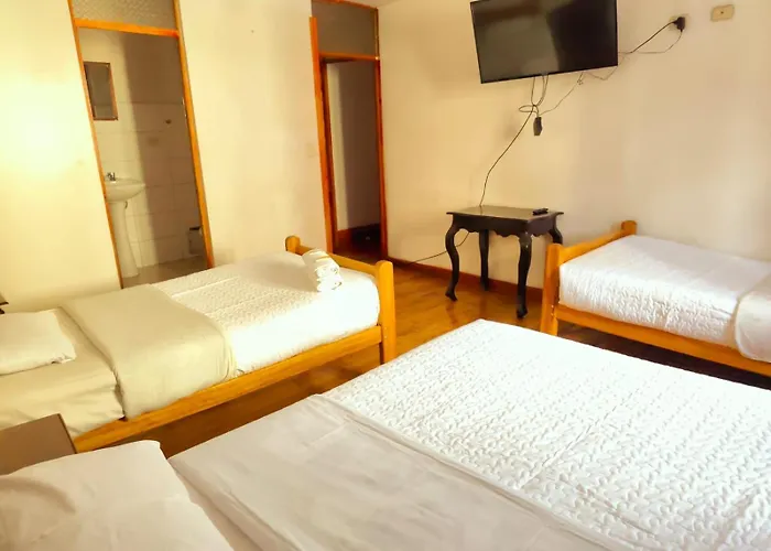 Hotel Casa Del Carmen 2*